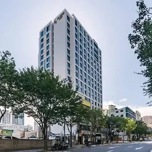 Apartment The Share Myeongdong High Floor & Free Gym #subway Station 3min #myeongdong 10min, Seoul